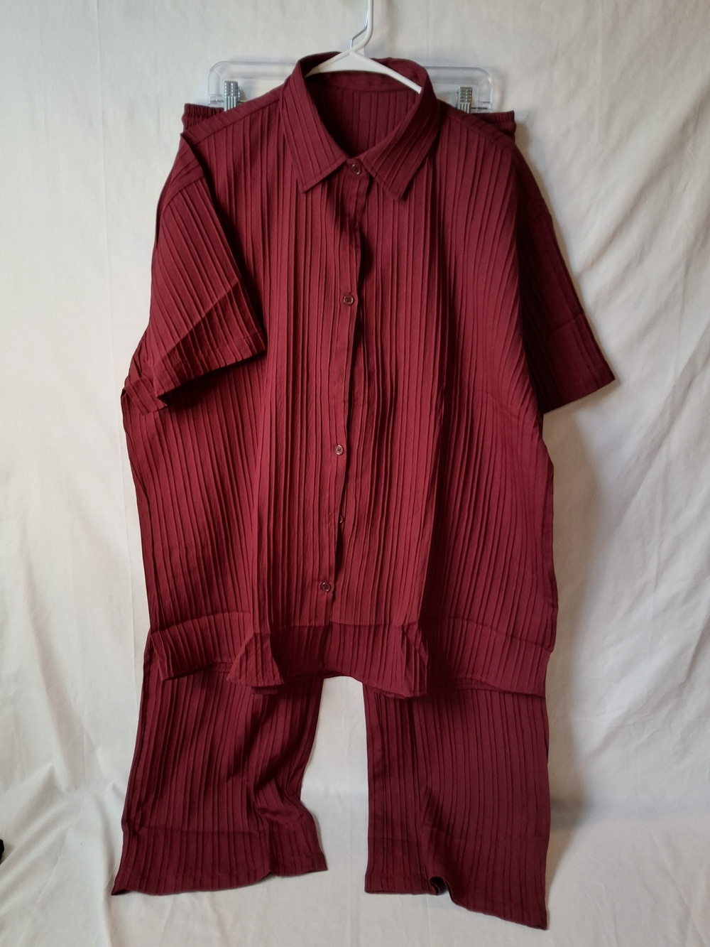 Mens Pleated Button-Up Top and Pants Set in Deep Wine Red